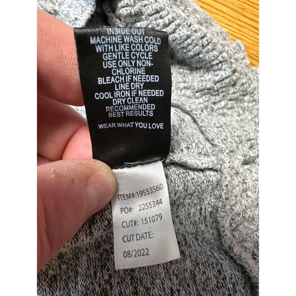 Torrid Relaxed Fit Super Soft Plush Drop Shoulder Smocked Hem Sweatshirt Sz 5X - Picture 8 of 9